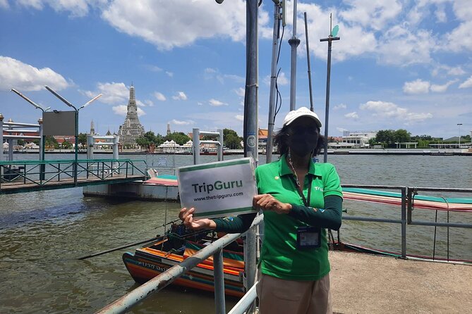 3-Hour Bangkok Walking Tour: Wat Pho and Wat Arun - Coconut water, photos, and the small practical extras