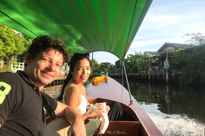 3hr Sunset Canal Cruise & Stop at Biggest Buddha (fully guided) - Starting at Wutthakat and settling into the boat