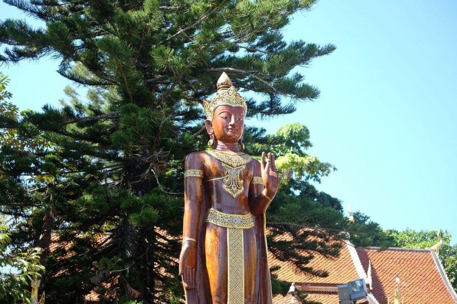 4-Hour Doi Suthep & Hmong Hill Tribe Village from Chiang Mai - Why the guide matters more than the timetable