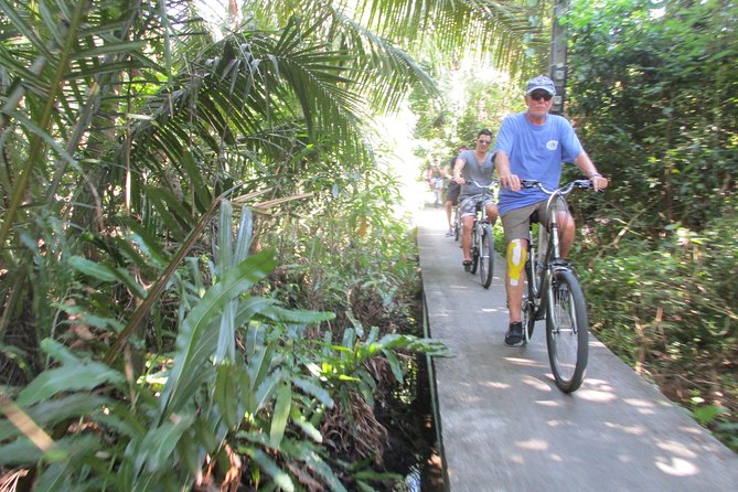 5-Hour Bike Tour of Hidden Bangkok - Little Chinatown and the variety of the route