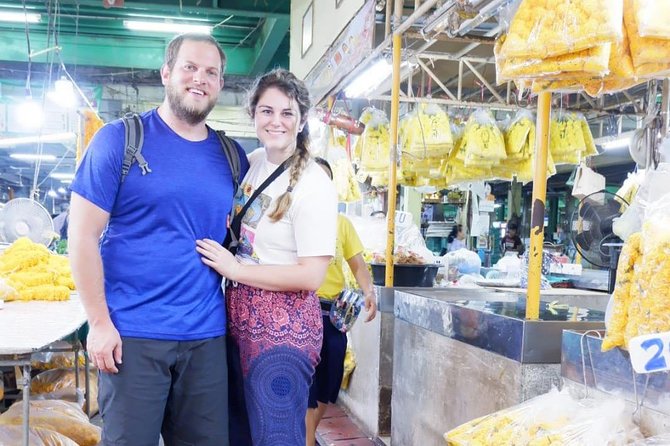 A night at the market - Starting beside the Chao Phraya at 6:30 p.m.