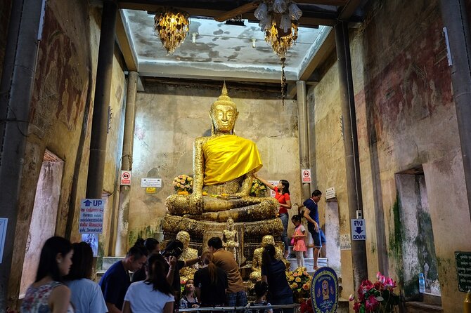 Amphawa Floating & Maeklong Railway Train Market (Small Group) - The extra boat ride and firefly question