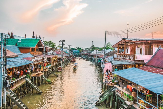 Amphawa Floating & Maeklong Railway Train Market (Small Group) - Three hours beside the Amphawa canal