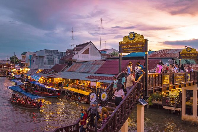 Amphawa Floating Market Tour with Maeklong Railway Market (SHA Plus) - Amphawa Floating Market by motorboat