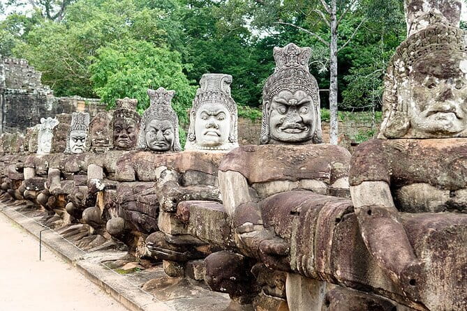 Angkor Wat 2-Day Tour from Bangkok - One night in Siem Reap before the temple morning