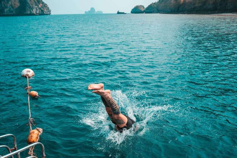 Ao Nang: 4 Island Awesomeness Adventure - Poda Island and another swim