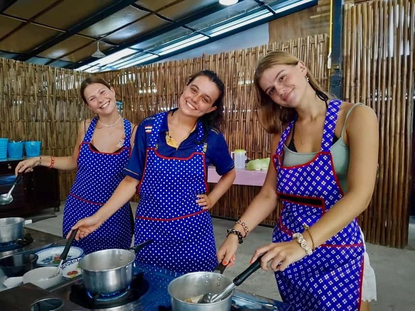 Ao Nang: Hands-on Learn to Cook 3 Popular Thai's street food - Who will enjoy this class most?