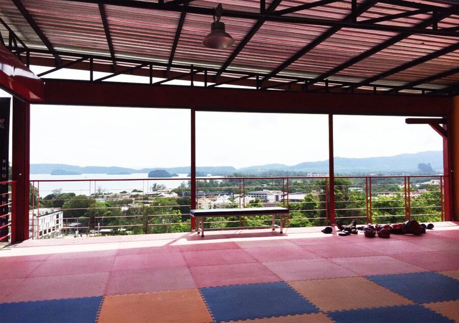 Ao Nang, Krabi: 90-Minute Muay Thai Lesson - The first 15 minutes: warmup and basic form