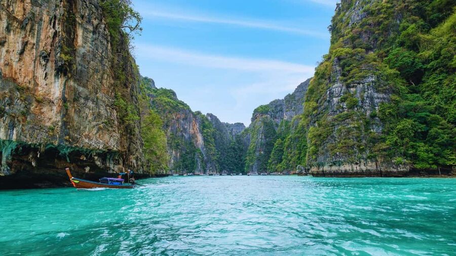 Ao Nang: Phi Phi Islands Speedboat or Catamaran Tour One day - The 50-minute ride to Bamboo Island