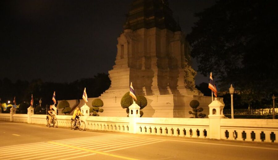 Ayutthaya: 3-Hour Sunset Ride Bike Excursion - Starting near Pom Phet Fort
