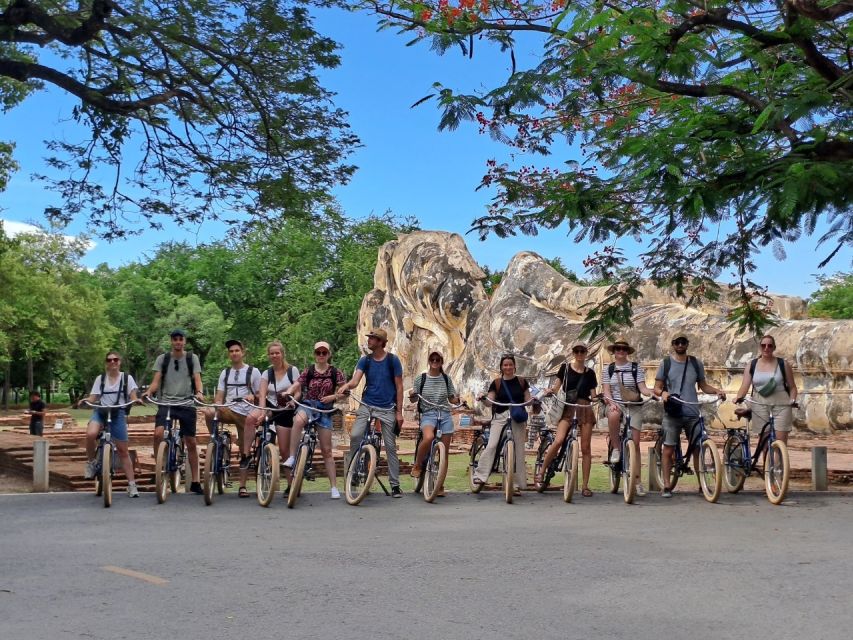 Ayutthaya City and Historical Park Bike Tour - A quiet pause at Somdet Phra Srinakarinda Park