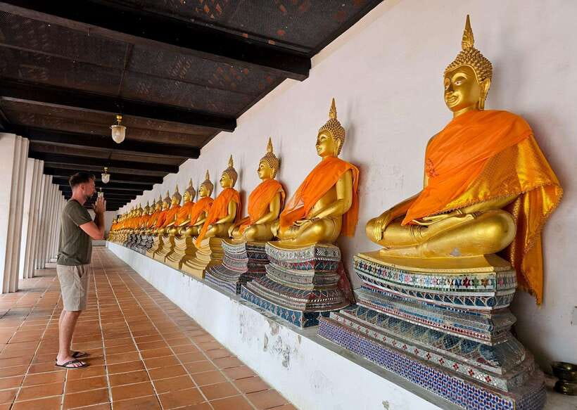 Ayutthaya: Private Boat Tour with Optional Temple Visits - Wat Phanan Choeng Worawihan and its 19-meter Buddha