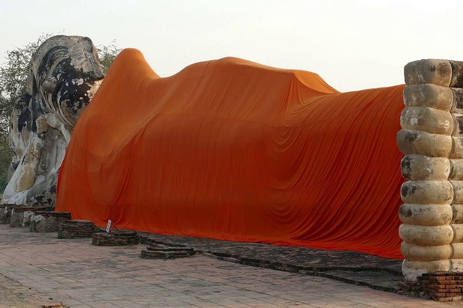 Ayutthaya Sunset Tour: UNESCO Temples & Peaceful River Cruise - Timing, heat, and mobility