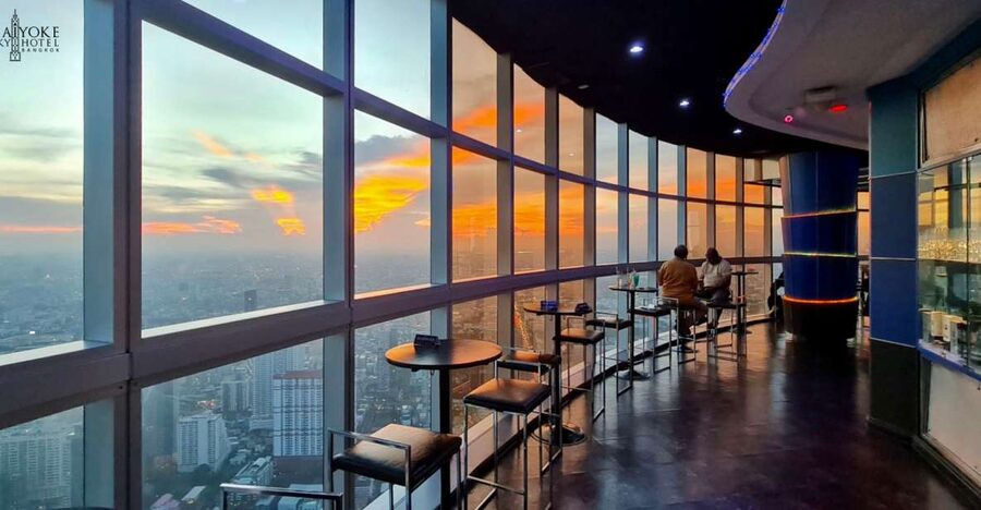 Baiyoke 82nd Floor Crystal Grill Buffet & Observation Deck - Three floors, one Bangkok evening