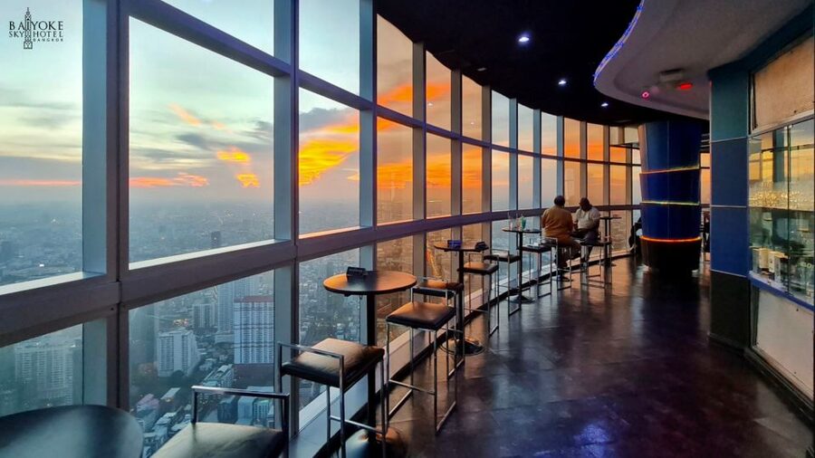 Baiyoke 82nd Floor Crystal Grill Buffet & Observation Deck - What dinner at the Crystal Grill includes