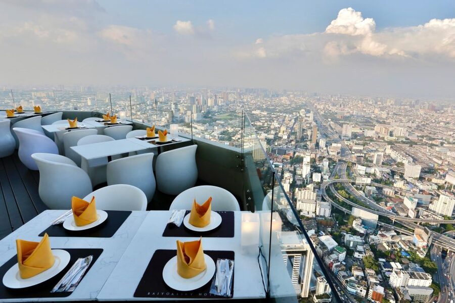 Baiyoke Tower Balcony Buffet & Observation Deck 81st Floor - Should you book the Baiyoke Tower buffet?