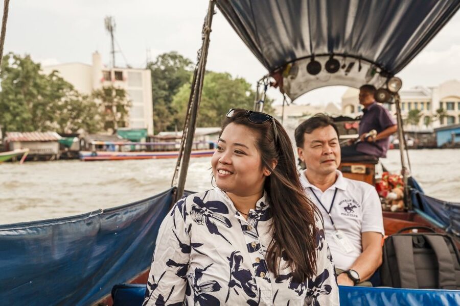 Bangkok: 2-Hour Canal Tour by Teak Boat - The Chao Phraya opens the city up