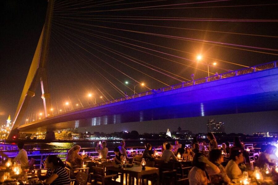 Bangkok: 2-Hour Dinner & Shows on White Orchid River Cruise - Choosing between the lower and upper decks