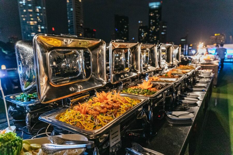 Bangkok: Alangka Luxury Buffet Dinner Cruise With Live Music - Should You Book the Alangka Dinner Cruise?