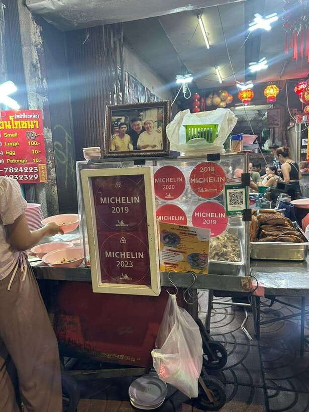 Bangkok Authentic Tasting Thai-Chinatown Walking Food Tour - Crowds, Comfort, and Mobility