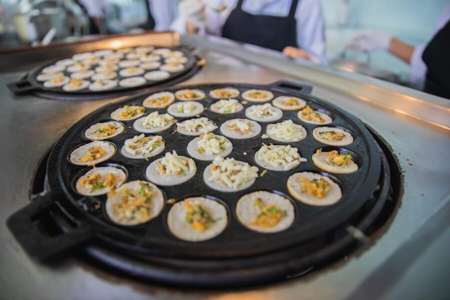 Bangkok: Baiyoke Observation Deck Ticket with Buffet Meal - The 75th-floor floating market
