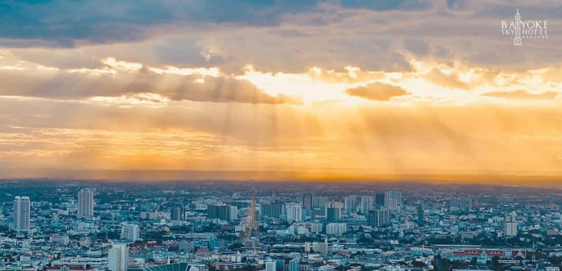 Bangkok: Baiyoke Sky Hotel Observatory Entry Ticket & Drink - Choosing the right time and setting expectations