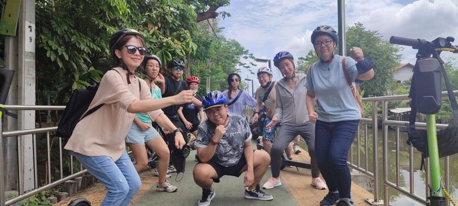 Bangkok: Bang Kachao E-Scooter Jungle Tour - Ganesha, local faith, and everyday neighborhoods