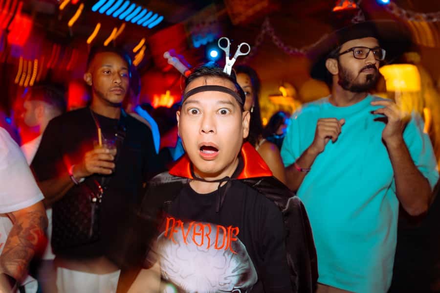 Bangkok: Bar and Club Crawl - Four venues, four different moods