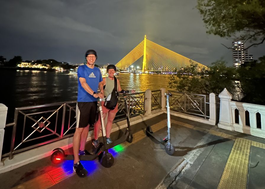 Bangkok By Night by Electric Scooter &/or Bike - Wat Ratchanatdaram and Wat Suthat