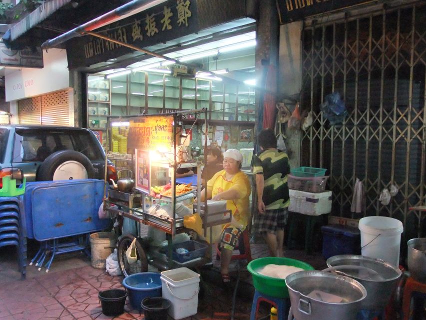 Bangkok by Night Cycling Tour with Street-food Meal - Thonburi, local lanes beyond the usual Bangkok route
