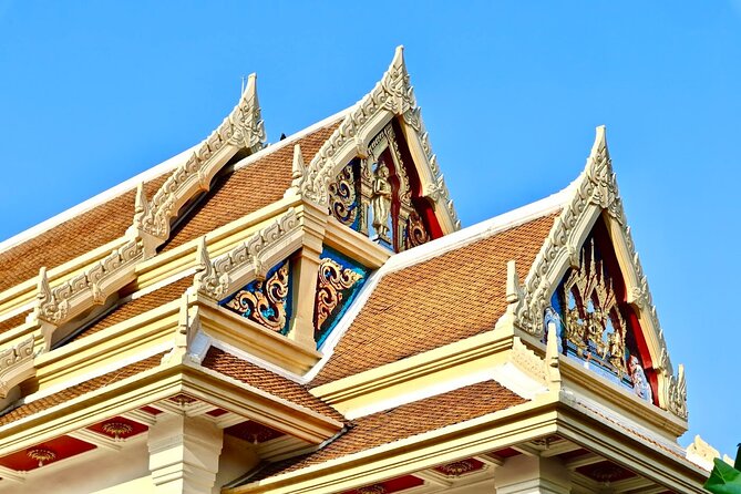 Bangkok by Night Food Tour with 10+ Tastings in Chinatown - Chinatown, temples, and cultural context
