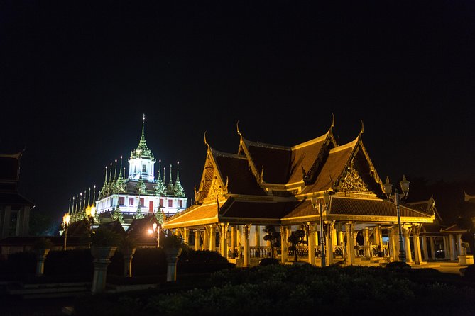 Bangkok by Night: Temples, Markets and Food Tuk-Tuk Tour - Dinner, with the menu changing by day