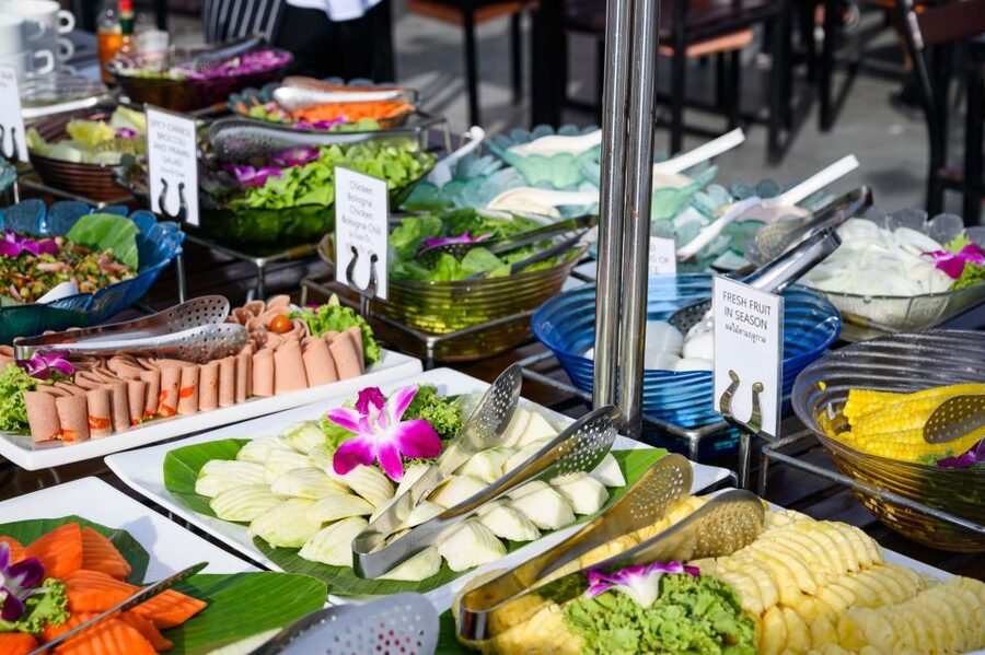 Bangkok: Calypso Cabaret & Dinner Cruise with Hotel Transfer - Who will enjoy this evening most