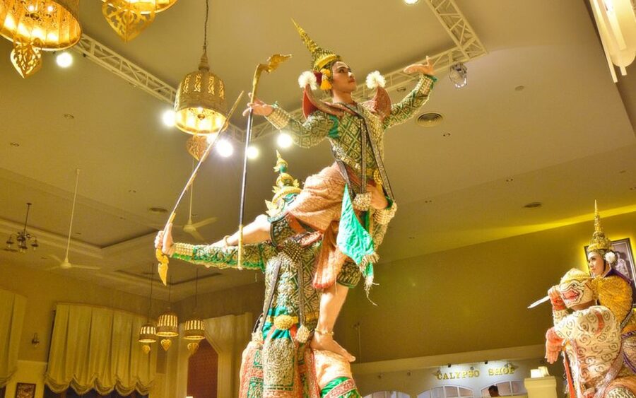 Bangkok: Calypso with Thai Classical Dance - Should you book Calypso?