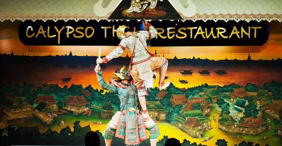 Bangkok: Calypso with Thai Classical Dance - What your evening at Calypso looks like