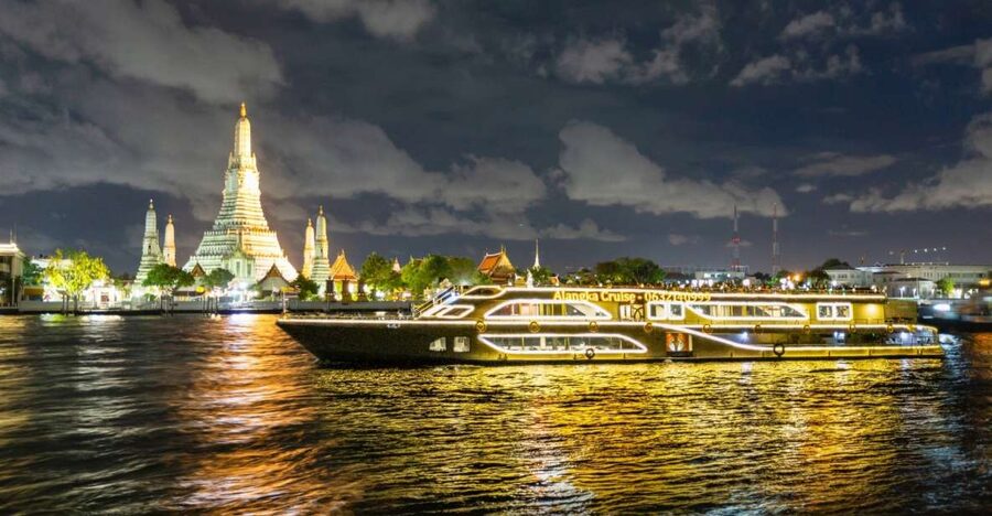 Bangkok: Chao Phraya Alangka Cruise at Icon Siam - Getting to ICONSIAM Pier 4