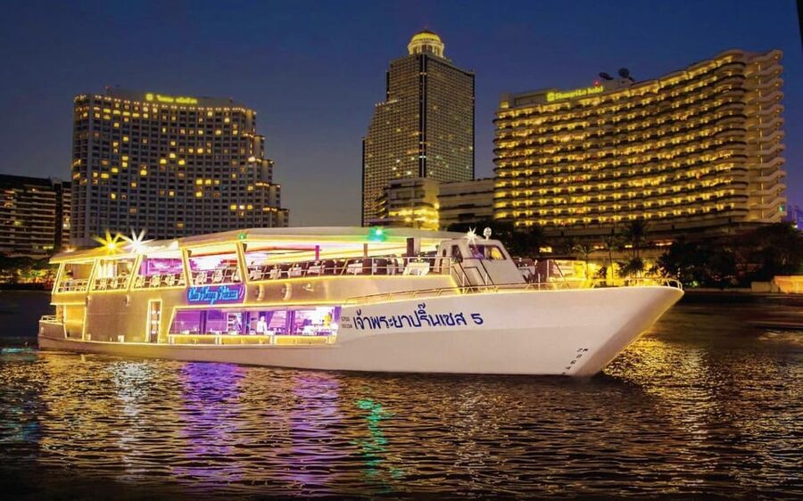 Bangkok: Chao Phraya Princess Dinner Cruise - Dinner: Thai, international, and seafood choices