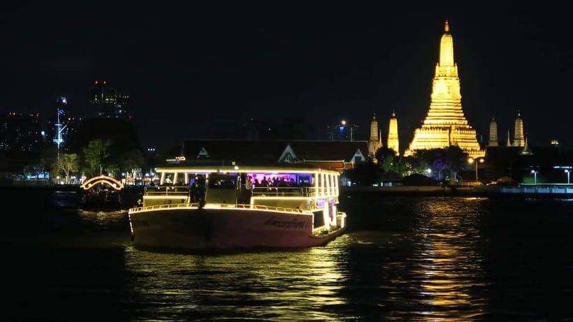 Bangkok: Chao Phraya Princess Dinner Cruise & Hotel Transfer - Choosing between the upper and lower decks