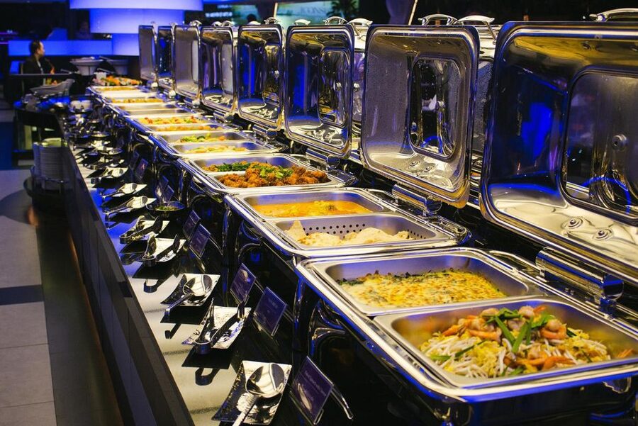 Bangkok: Chao Phraya Princess Dinner Cruise Ticket - How the cruise handles rain and accessibility