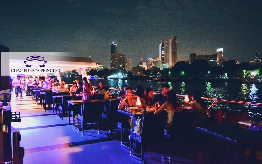 Bangkok: Chao Phraya Princess Dinner Cruise - Boarding the Chao Phraya Princess
