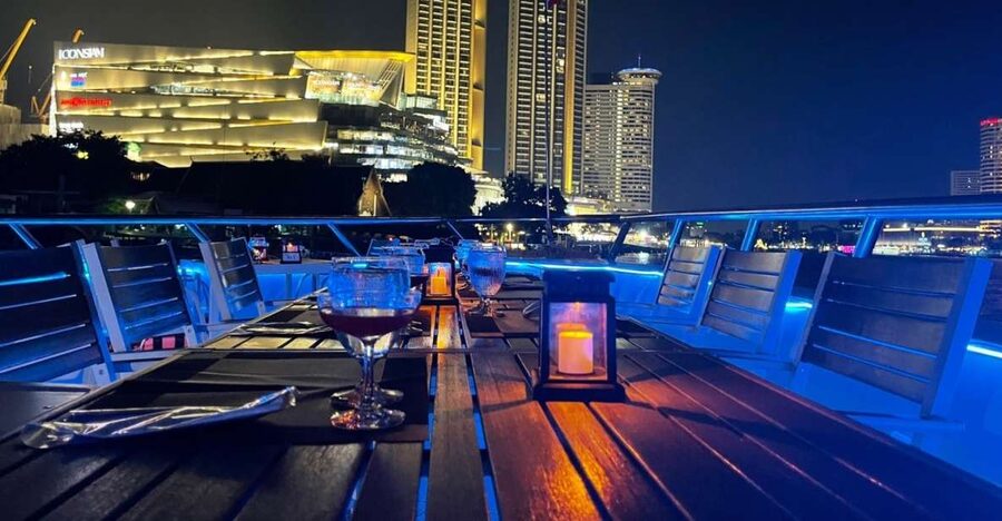 Bangkok: Chao Phraya River Buffet Dinner Cruise - A buffet built for convenience, not calm dining