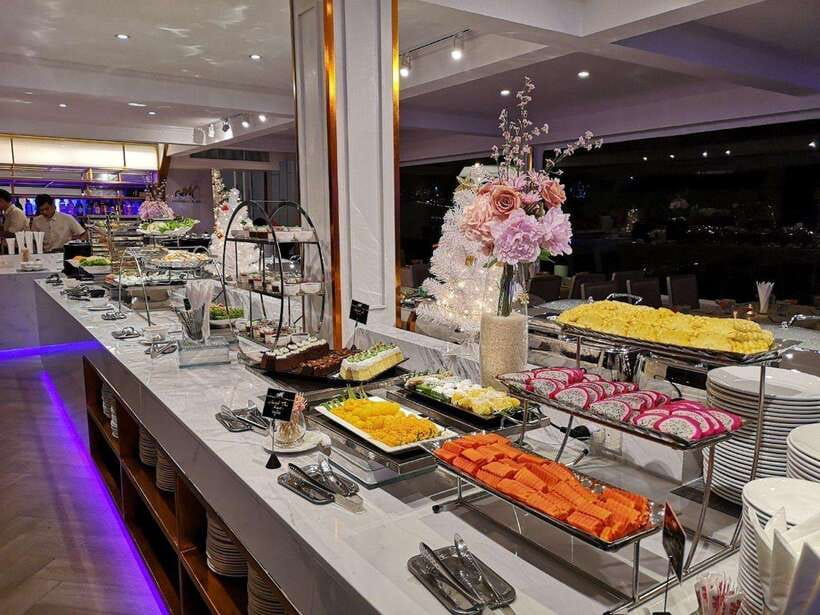 Bangkok: Chao Phraya River Meridian Cruise with Buffet - What you see from the river
