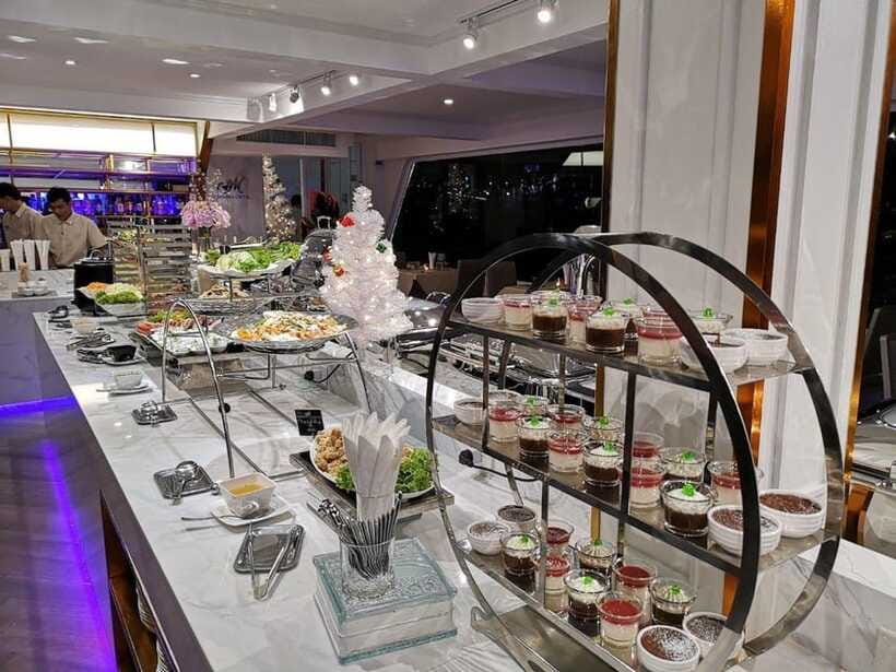 Bangkok: Chao Phraya River Meridian Cruise with Buffet - The buffet, drinks, and table setup