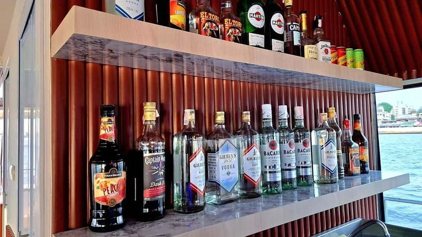 Bangkok : Chaophraya Booze Cruise – Drinks Onboard - How the value compares with a dinner cruise