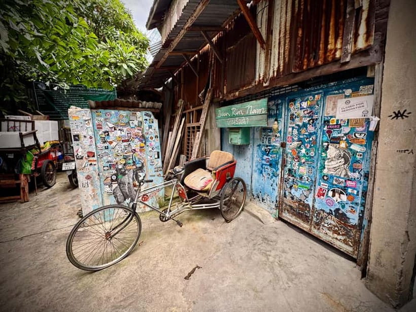 Bangkok: Chinatown & Taladnoi Street Art Guided Walking Tour - Talad Noi’s old ironworking lanes