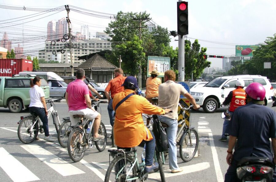 Bangkok: City Culture half-day Bike Tour - The Green Mile between two Bangkok parks