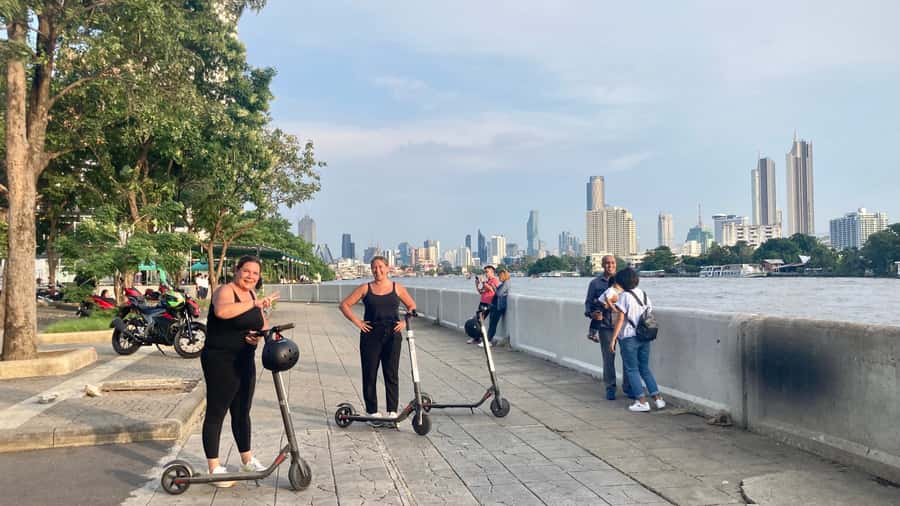 Bangkok: City Highlights Electric Scooter Tour - No food stop, and only a short water break