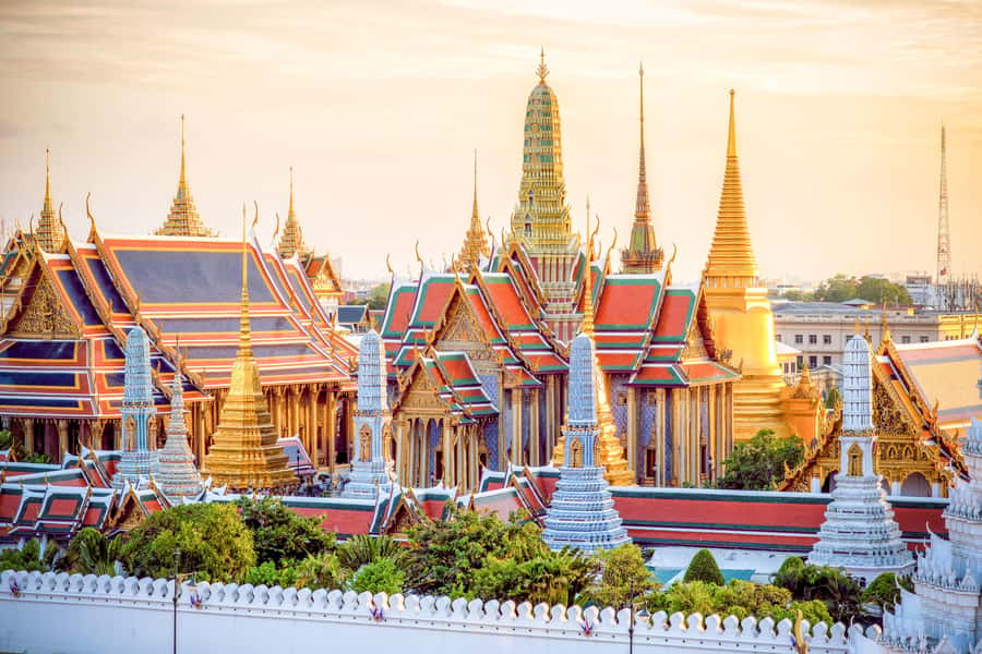Bangkok: City Highlights Temple and Market Walking Tour - Starting at River City and riding local transport