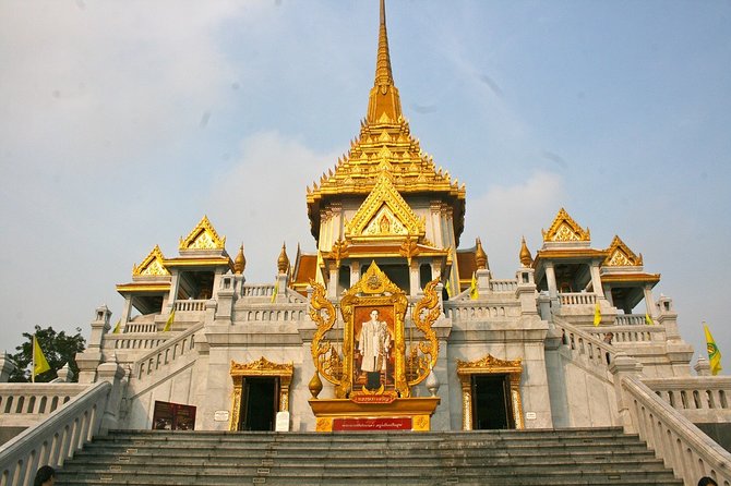 Bangkok City Highlights Tour: Grand Palace & Three Iconic Temples - Transport, pickup, and the Saphan Taksin meeting point