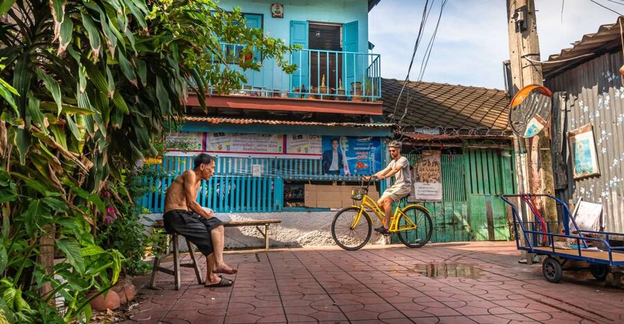 Bangkok Classical Bicycle Tour - A closer look at markets, temples, and local customs